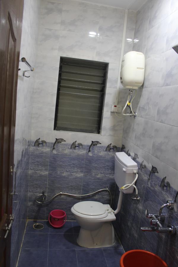 Hotel Radhika Inn Trimbak Kültér fotó